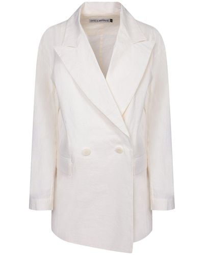Issey Miyake Shaped Membrane Double-Breasted Tailored Blazer - White
