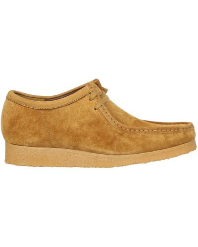 Clarks Clark's Wallabee Boots. Bold And Distinctive Design, Which Breaks The Mold Of The Usual - Brown