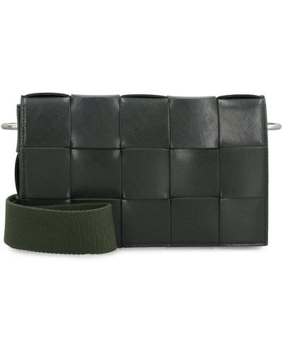 Bottega Veneta Cassette Bag With Versatile Strap - Gray