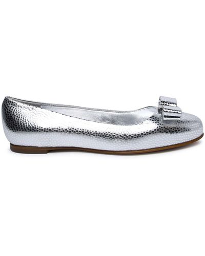 Ferragamo 'varina' Silver Leather Ballet Flats - White