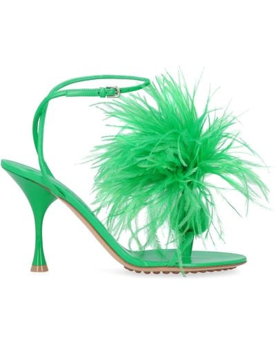Bottega Veneta Dot Leather Sandals With Feathers - Green