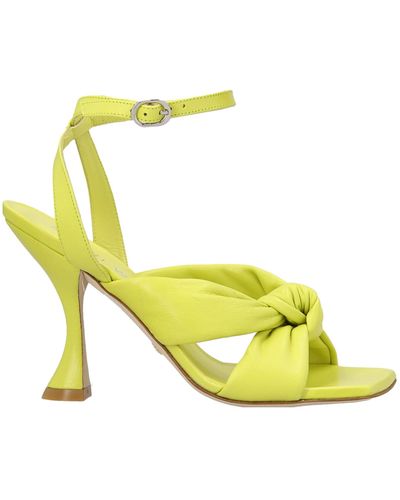 Stuart Weitzman 'Playa' Sandals - Yellow