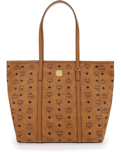 McM Aren Half Moon Tote in Visetos Original for Sale in Brooklyn