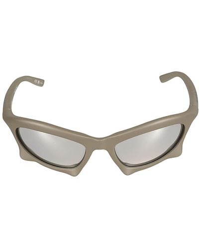Balenciaga Cat Eye Logo Sunglasses - Multicolour