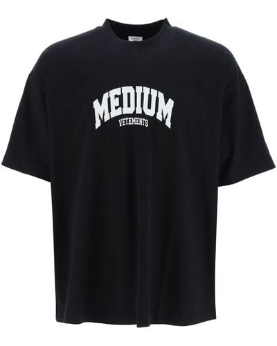 Vetements Contrasting Logo Patch T-shirt - Black