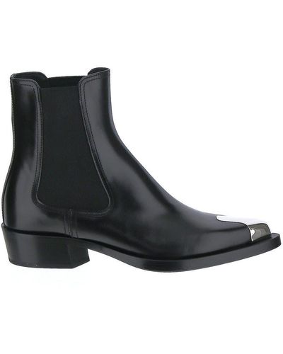 Alexander McQueen Pointed Leather Ankle Top Boots. - Black