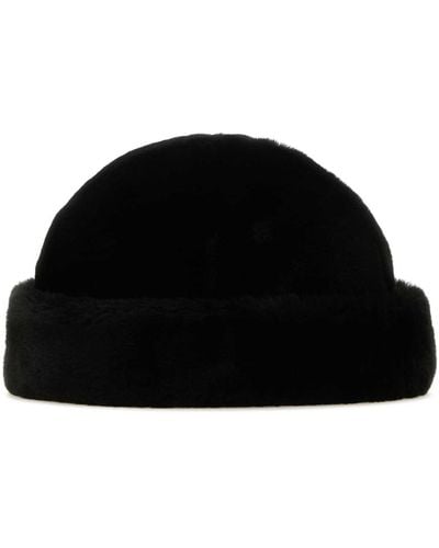 Prada Logo Plaque Shearling Hat - Black