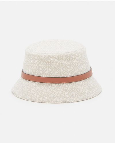 Loewe Anagram Bucket Hat - White