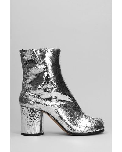 Maison Margiela Tabi High Heels Ankle Boots In Silver Leather - Metallic