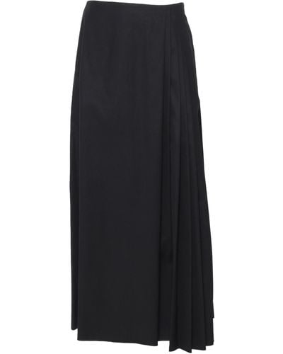 Lorena Antoniazzi Skirt With Pleats - Black