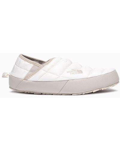 The North Face Thermoball Traction V Slippers - White