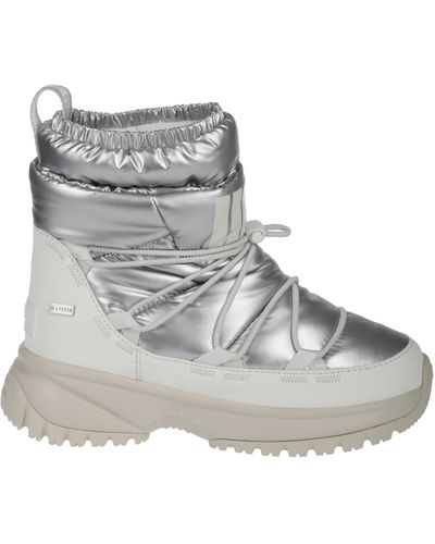 uggs metallic