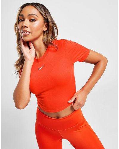 Nike Essential Slim Crop Top - Red
