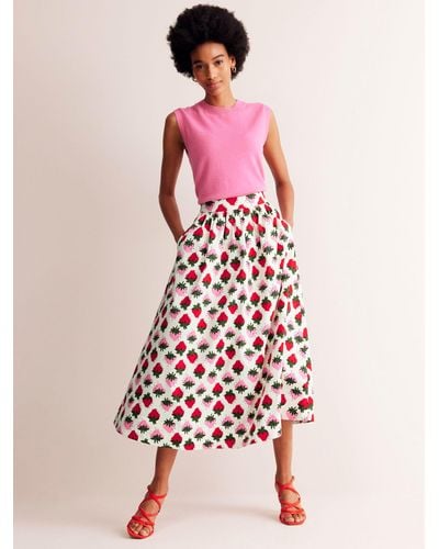 Boden Layla Strawberry Print Cotton Sateen Midi Skirt - Pink