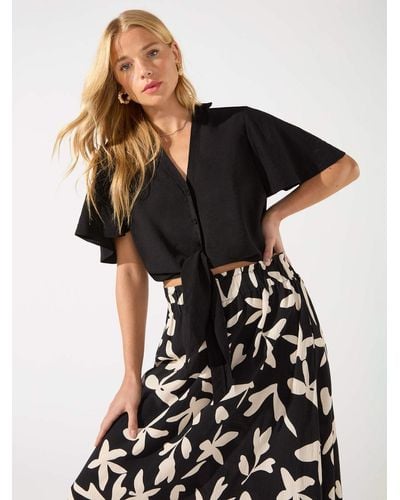 Ro&zo Flutter Sleeve Tie Detail Cropped Shirt - Black
