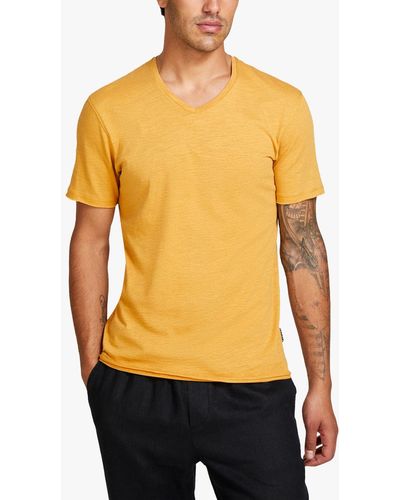 Sisley Slim Fit V-neck T-shirt - Yellow