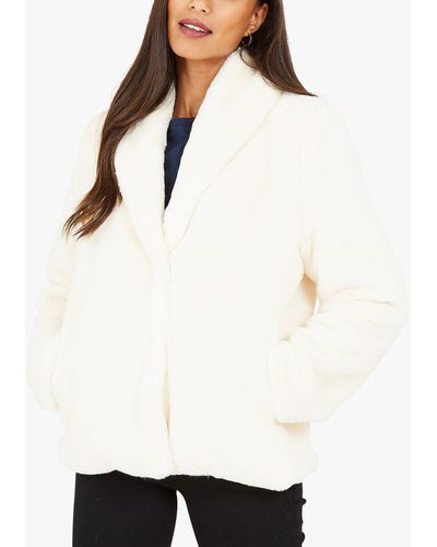 Yumi' Short Wrap Faux Fur Coat - White