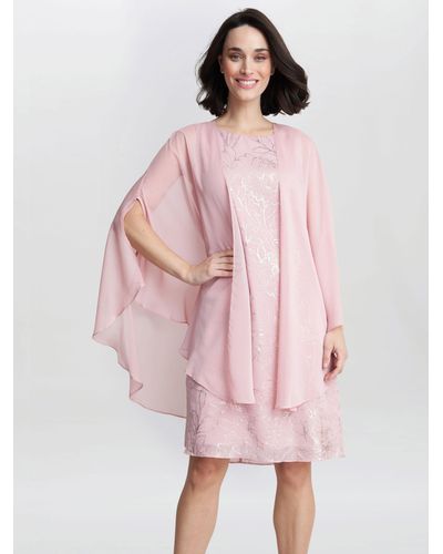 Gina Bacconi Saskia Foil Floral Dress With Chiffon Cape - Pink