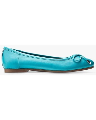 Moda In Pelle Feebie Leather Ballet Court Shoes - Blue