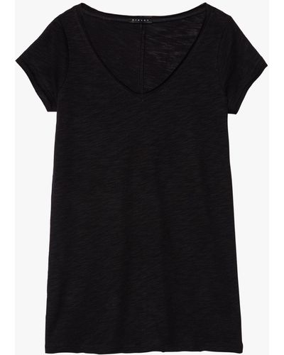 Sisley V-neck T-shirt - Black