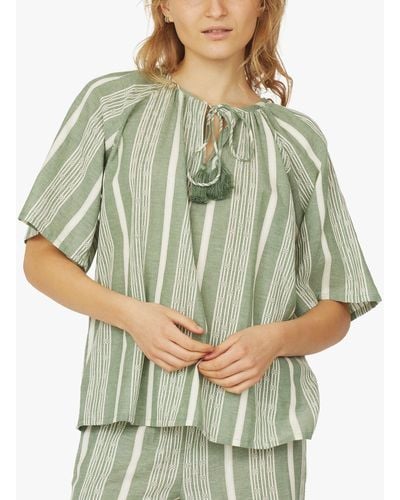 Sisters Point Inga Cotton Short Sleeve Blouse - Green