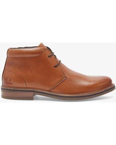 Chatham Buckland Leather Chukka Boots - Brown