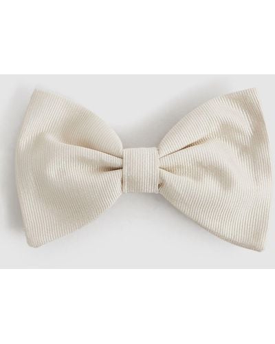 Reiss Boyle Silk Ready Tied Bow Tie - Natural