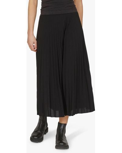Sisters Point Pleated Midi Skirt - Black