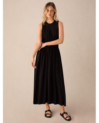 Ro&zo Petite Shirred Waist Jersey Maxi Dress - Black
