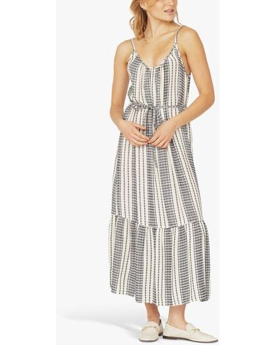 Sisters Point Islea Loose Fit Belted Maxi Dress - White