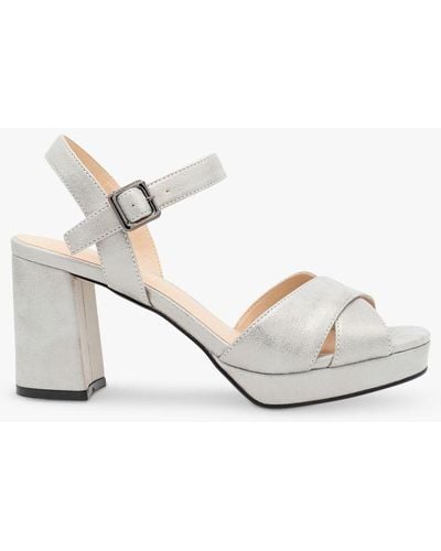 Paradox London Landon Shimmer Platform Sandals - White