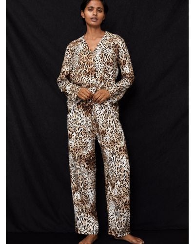 Baukjen Mia Ecovero Leopard Print Pyjama Set - Black