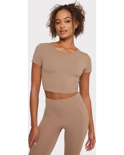 Chelsea Peers Stretch Cropped T-shirt - Brown