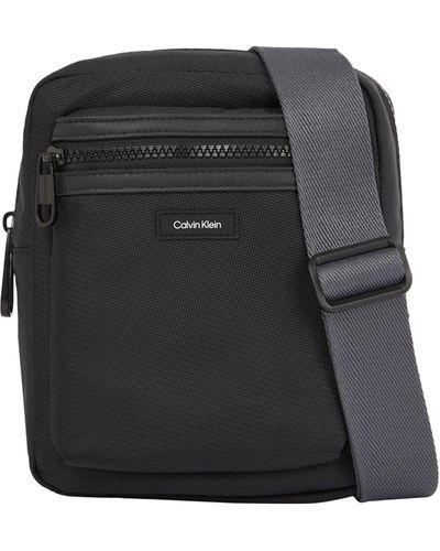 Calvin Klein Essential Messenger Bag - Black