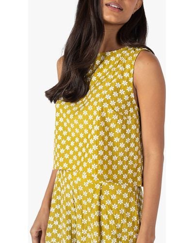 Traffic People The Chorus Evie Ditsy Floral Crop Top - Yellow