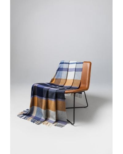Johnstons of Elgin House Check Cashmere Throw - Blue