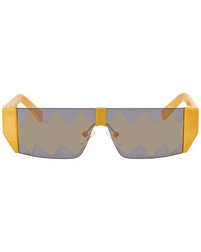Guess Yellow Square Sunglasses Gu8207 X J Balvin 39c 66 - Gray