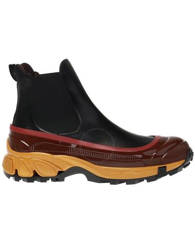 Burberry Contrast Sole Leather Chelsea Boots - Brown