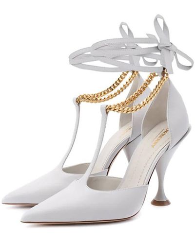 Burberry Welton Chain Detail Leather Pumps - White