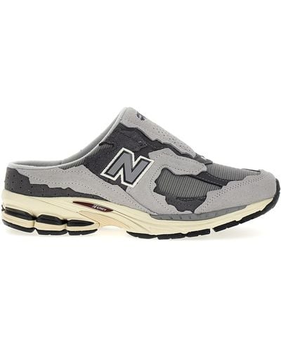 New Balance Sneakers "2002 Protection Pack" - Grau