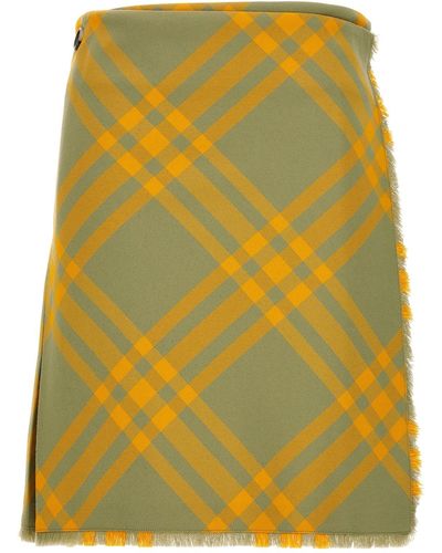Burberry Check Kilt Skirt - Yellow