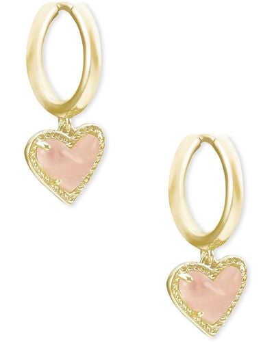 Kendra Scott Ari Heart Gold Huggie Earrings - Metallic