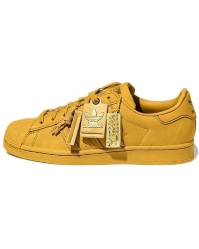 adidas Originals Skate Shoes - Yellow