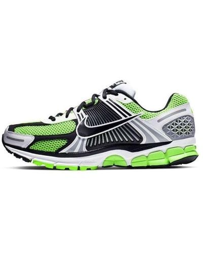 Nike Air Zoom Vomero 5 Se Sp Low-top Sneakers - Green