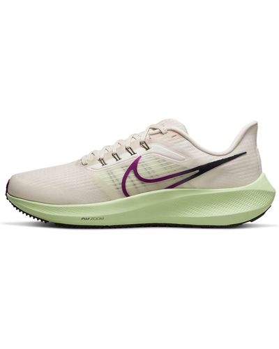 Nike Pegasus 39 Road Running Shoes - White