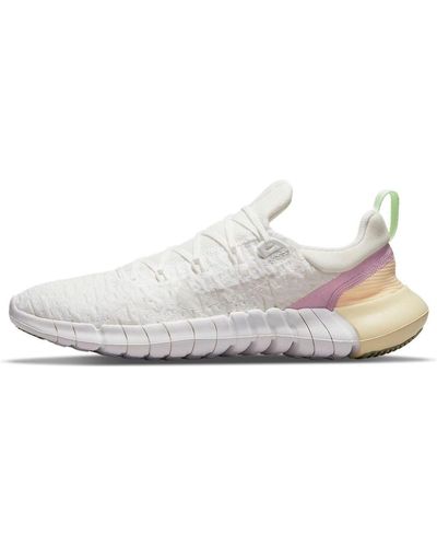 Nike Wmns Free Rn 5,0 2021 Running Shoe - White