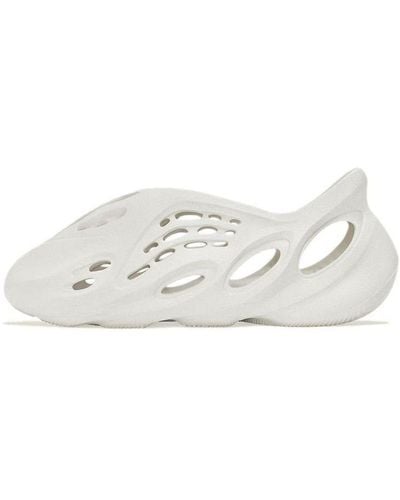 adidas Yeezy Foam Runner - White