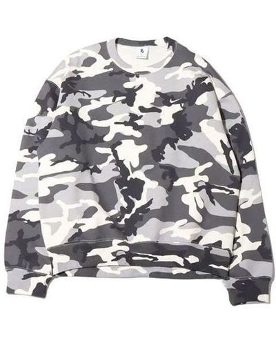 Nike Solo Swoosh Camouflage Fleece Round Neck Pullover Gray