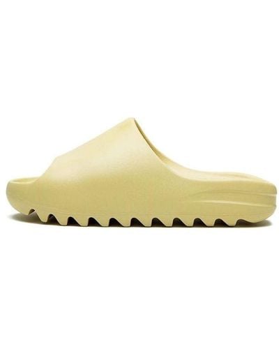 adidas Yeezy Slides - Yellow