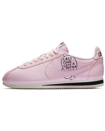 Nike Classic Cortez Leather Sneaker - Pink